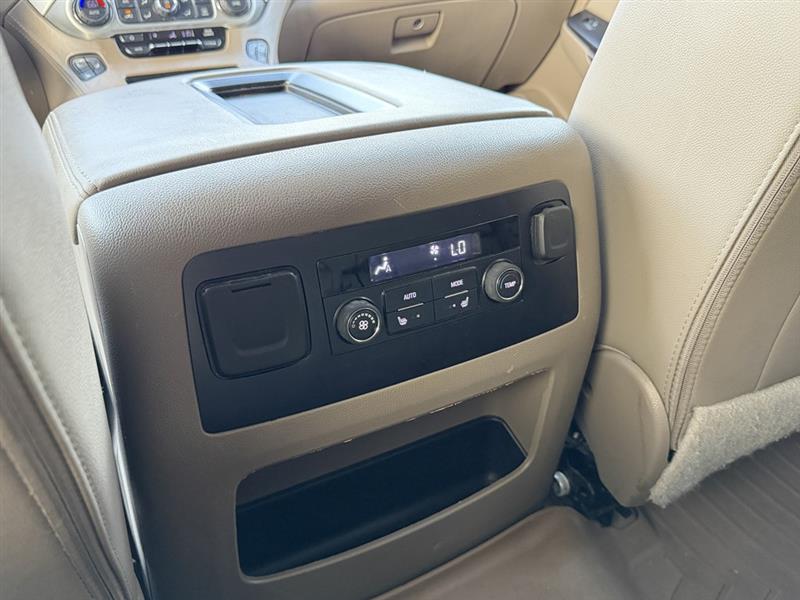 GMC Yukon XL SLT-2 1/2 Ton 2WD 2019