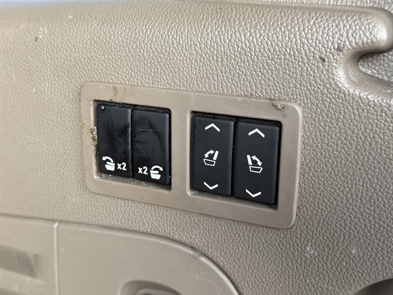 GMC Yukon XL SLT-2 1/2 Ton 2WD 2019