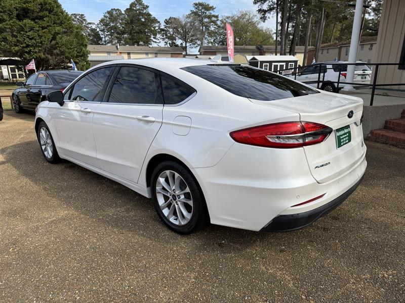 Ford Fusion SE 2019