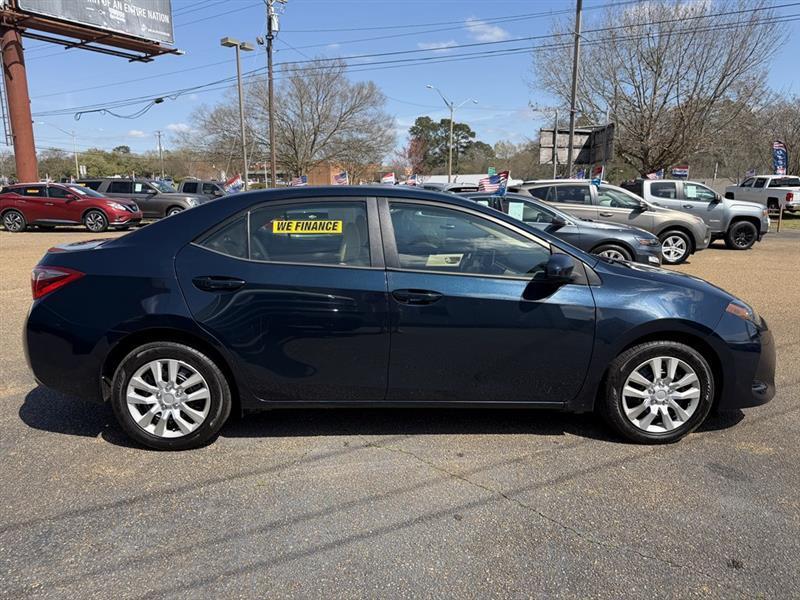 Toyota Corolla LE CVT 2019