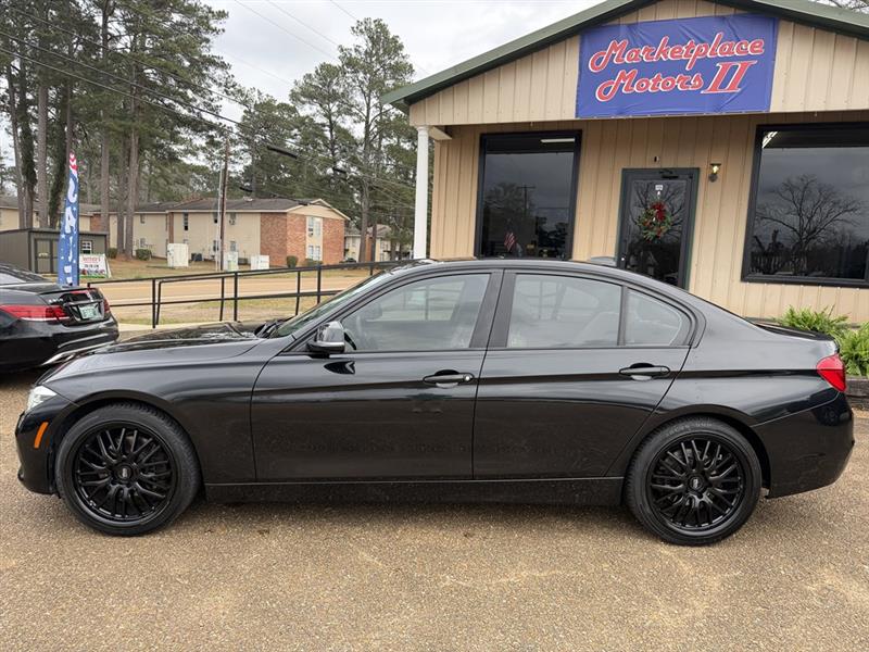 2018 BMW 3 Series 320i's photo