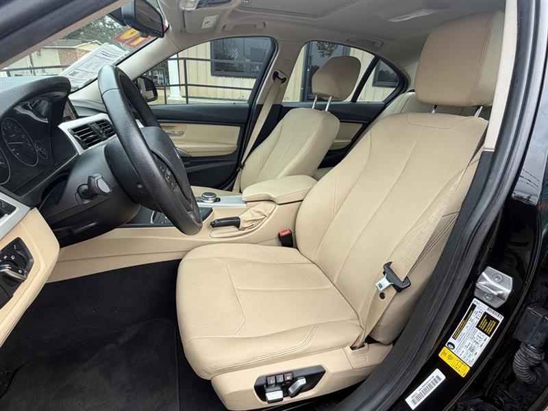 BMW 3-Series 320i Sedan 2018