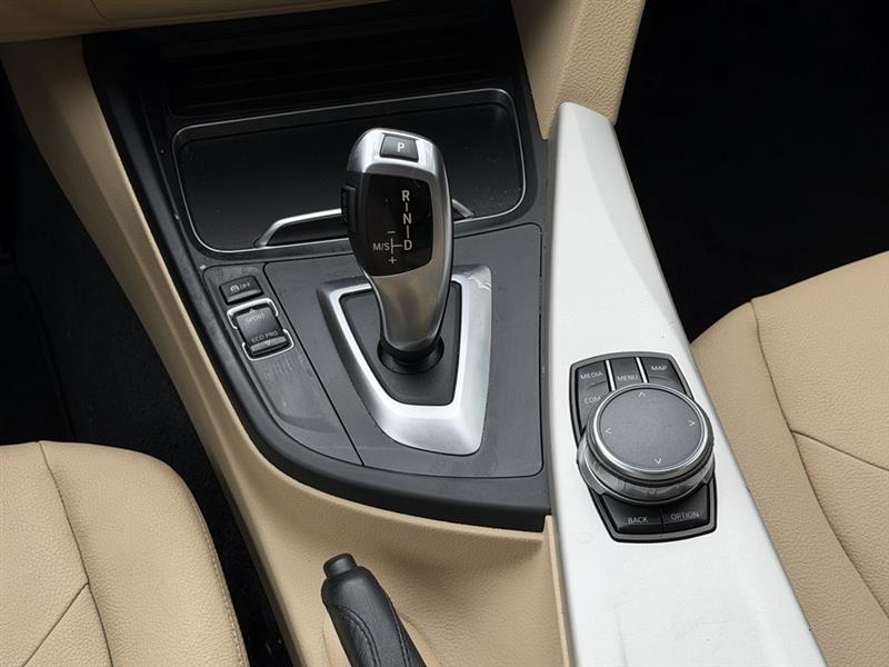 BMW 3-Series 320i Sedan 2018