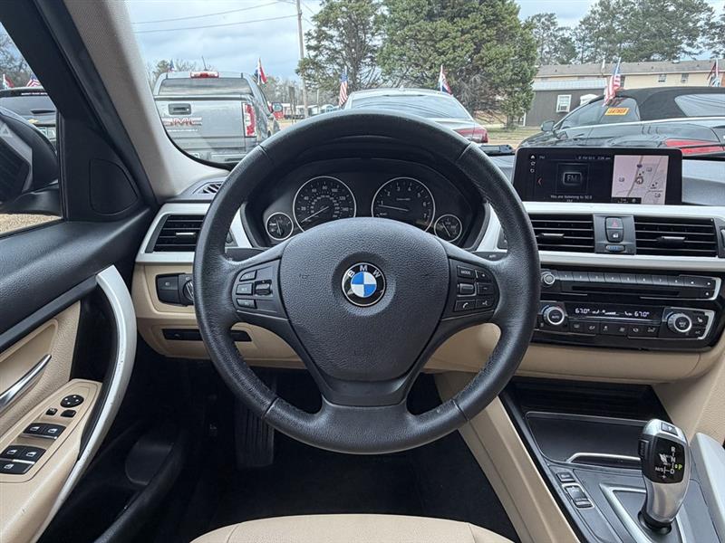 BMW 3-Series 320i Sedan 2018