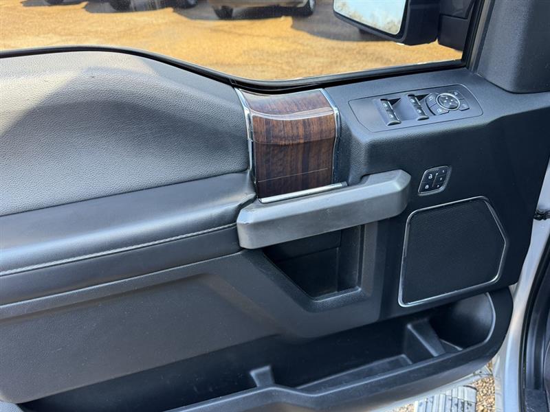 Ford F-150 Platinum SuperCrew 6.5-ft. Bed 4WD 2015