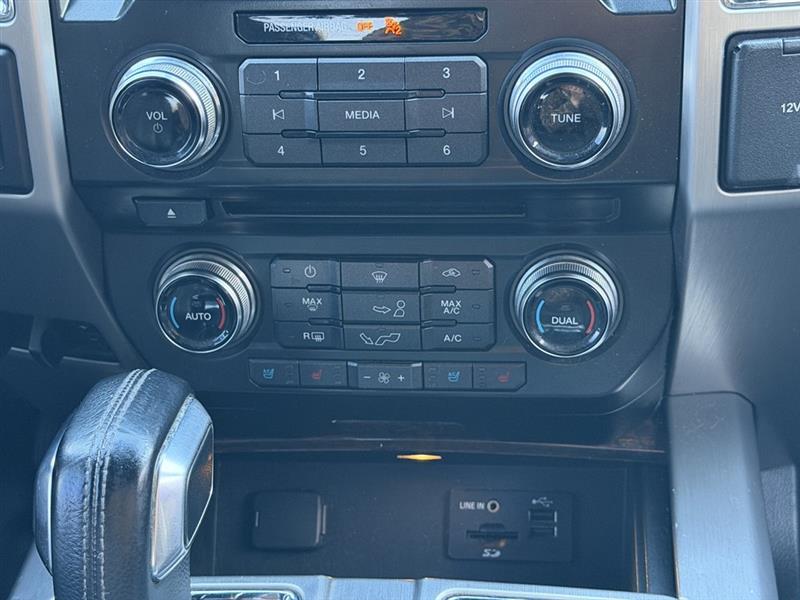 Ford F-150 Platinum SuperCrew 6.5-ft. Bed 4WD 2015