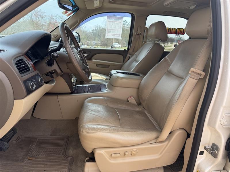 Chevrolet Tahoe LTZ 4WD 2013