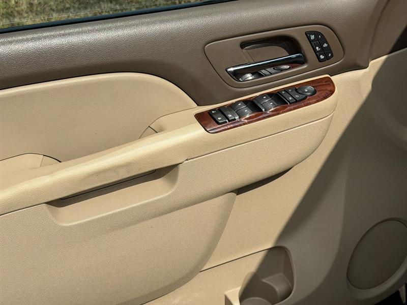 Chevrolet Tahoe LTZ 4WD 2013