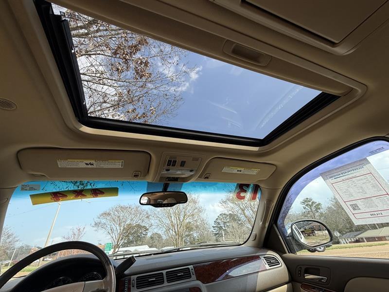 Chevrolet Tahoe LTZ 4WD 2013