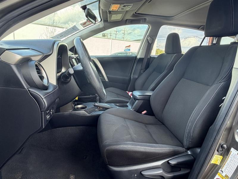 Toyota RAV4 XLE FWD 2013