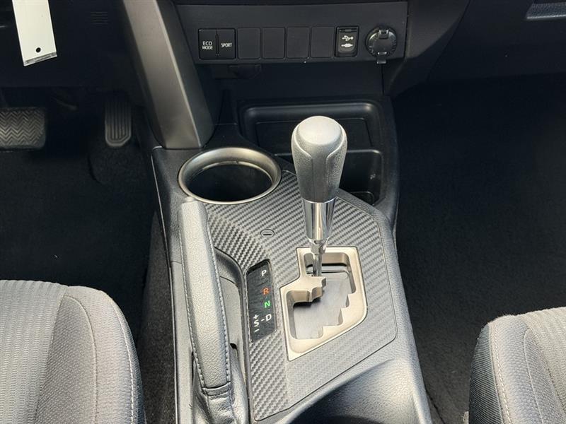 Toyota RAV4 XLE FWD 2013