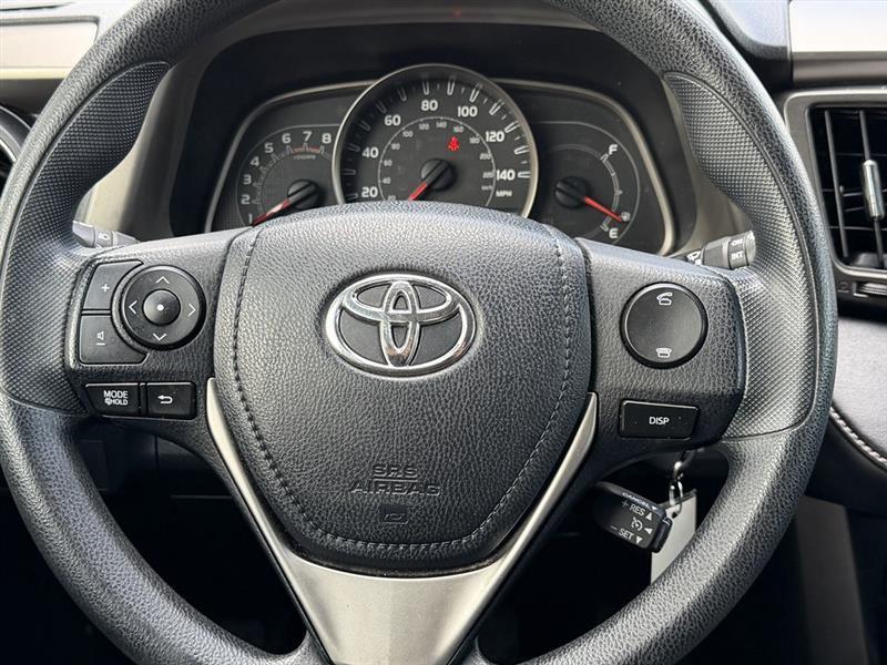 Toyota RAV4 XLE FWD 2013