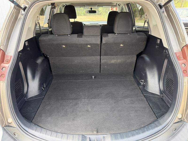 Toyota RAV4 XLE FWD 2013