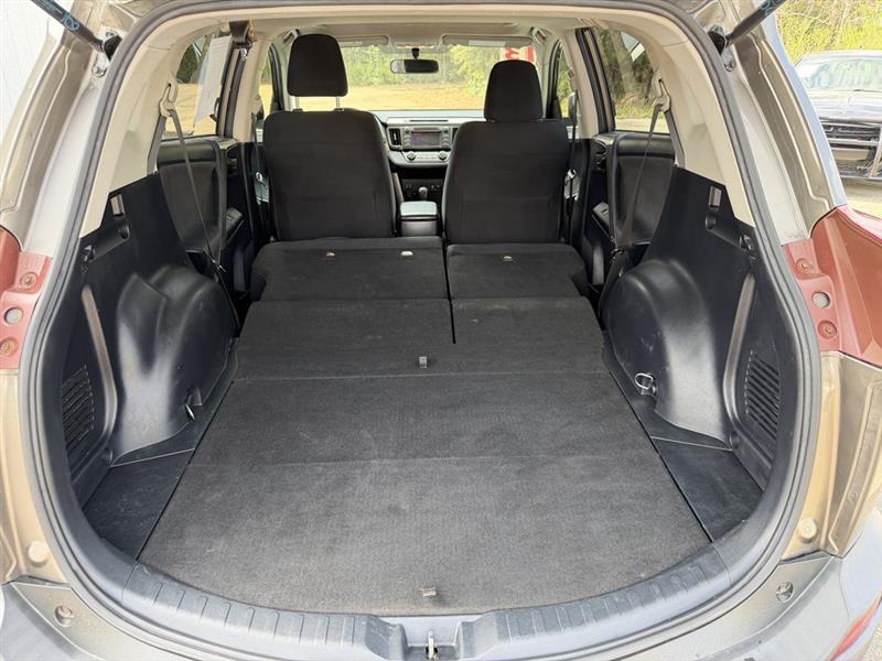 Toyota RAV4 XLE FWD 2013