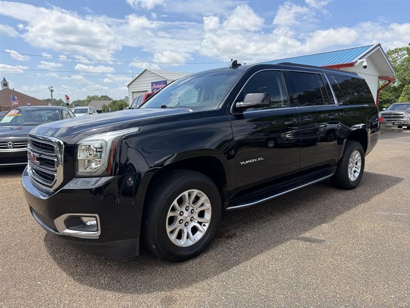 GMC Yukon XL SLT 2WD 2017