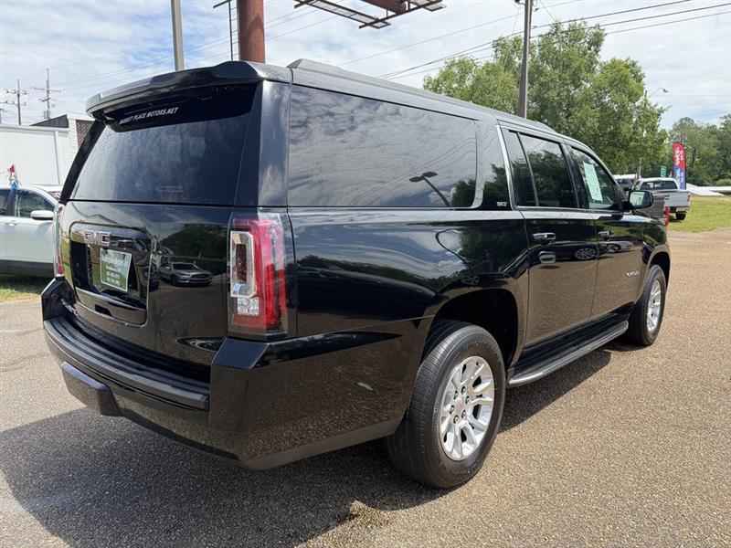 GMC Yukon XL SLT 2WD 2017