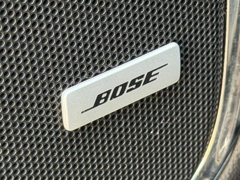 GMC Yukon XL SLT 2WD 2017