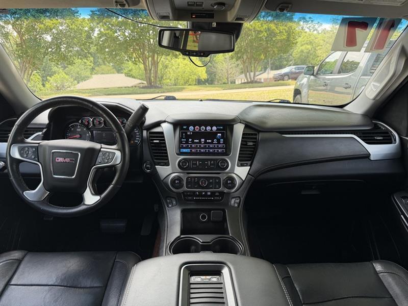 GMC Yukon XL SLT 2WD 2017