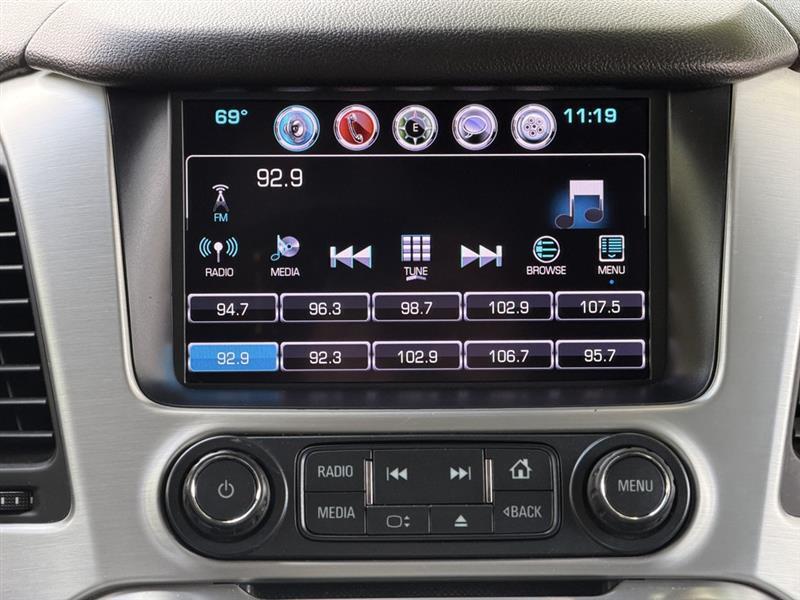 GMC Yukon XL SLT 2WD 2017