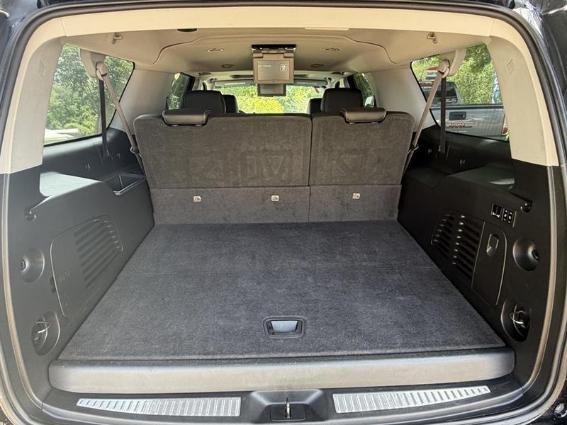 GMC Yukon XL SLT 2WD 2017