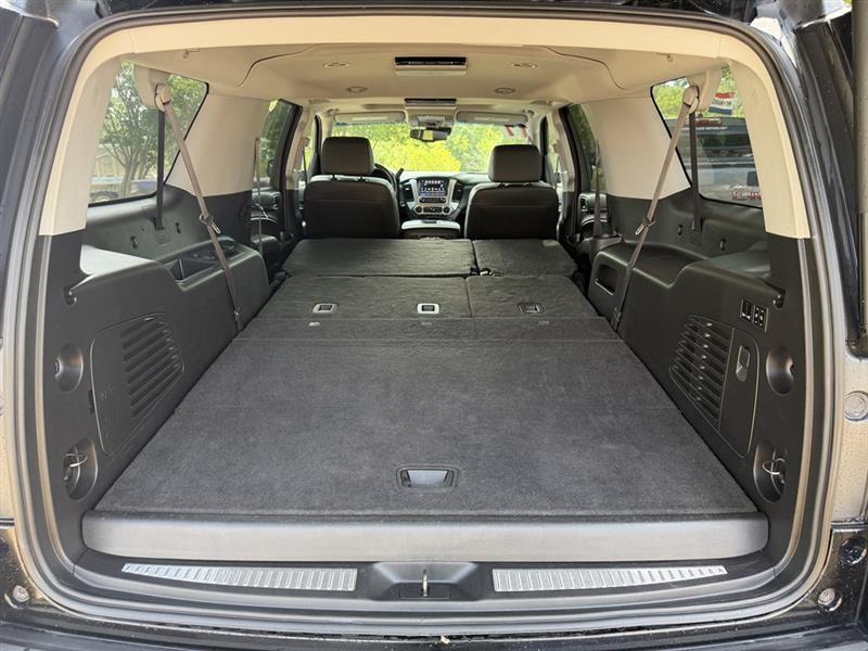 GMC Yukon XL SLT 2WD 2017