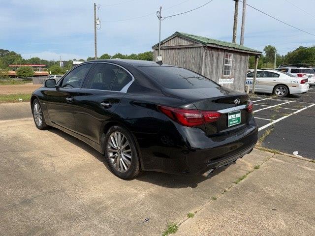 Infiniti Q50 3.0t LUXE 2018