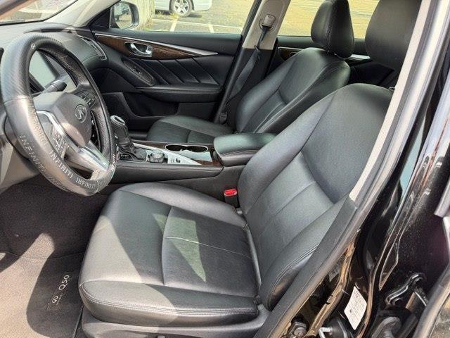 Infiniti Q50 3.0t LUXE 2018