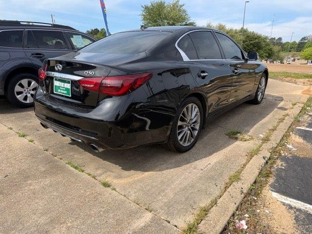 Infiniti Q50 3.0t LUXE 2018