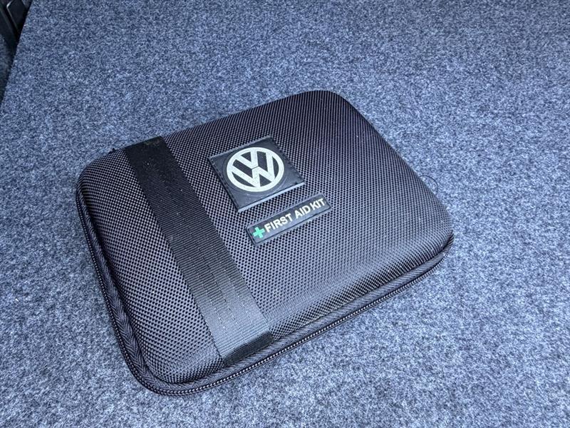 Volkswagen Passat 2.5L SE MT 2013