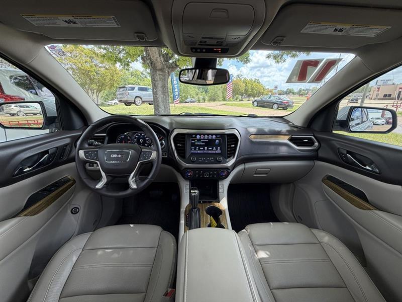 GMC Acadia Denali 2017