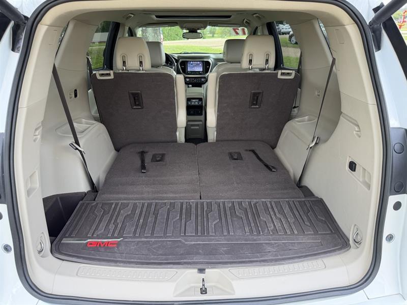 GMC Acadia Denali 2017