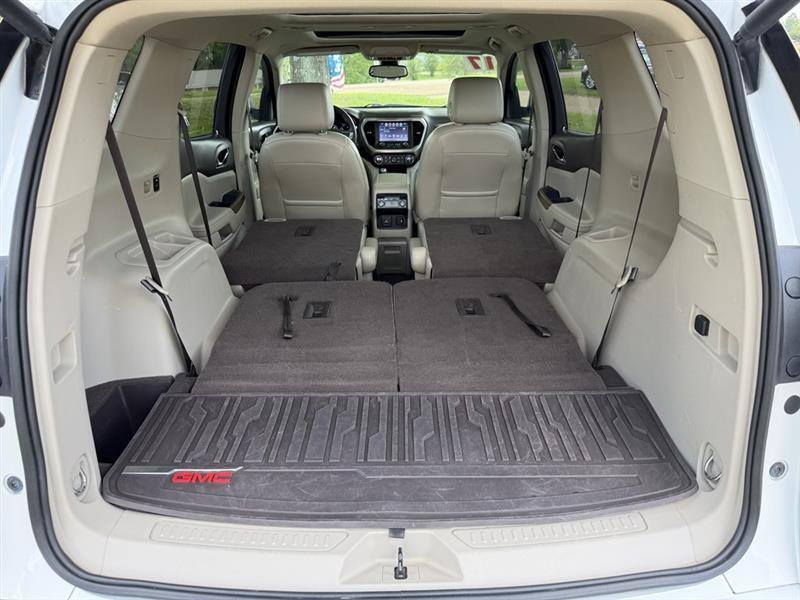 GMC Acadia Denali 2017