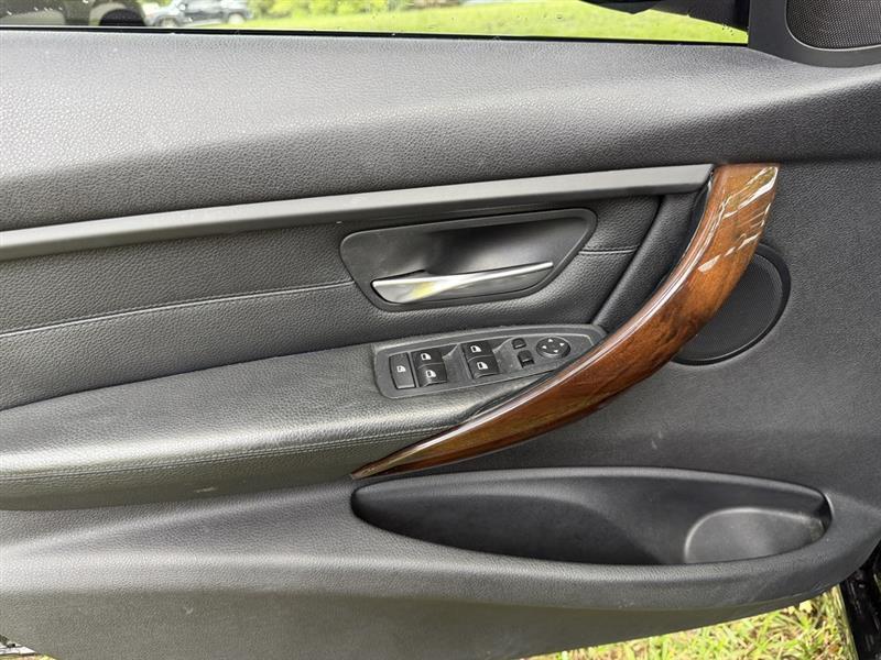 BMW 3-Series 328i Sedan 2015