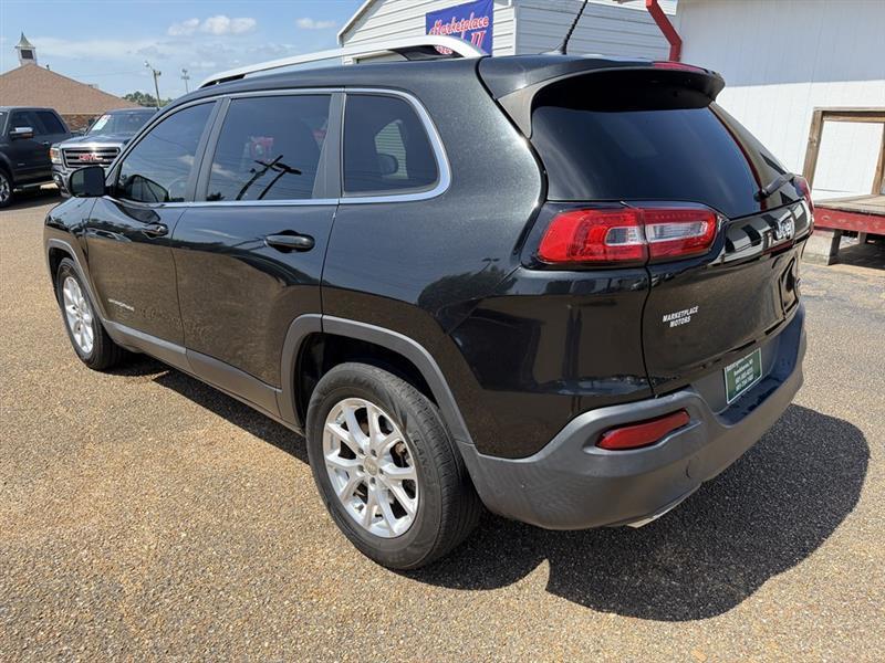 Jeep Cherokee Latitude FWD 2015