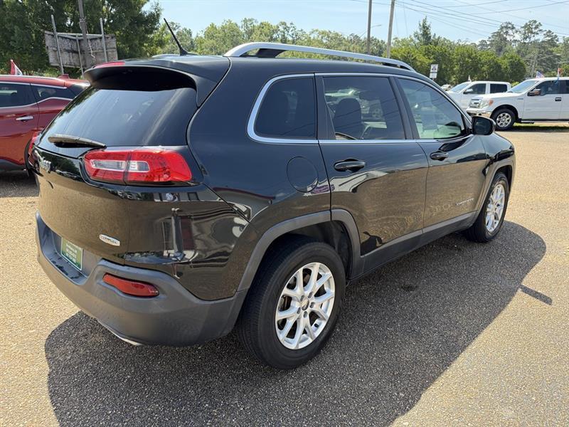 Jeep Cherokee Latitude FWD 2015