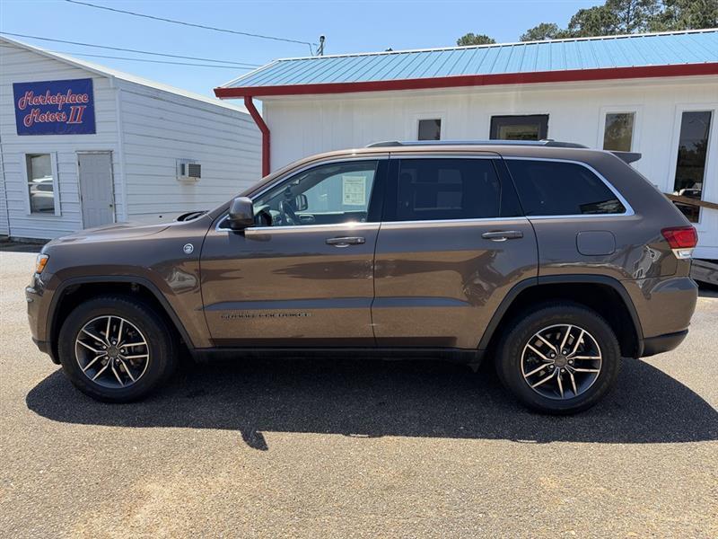 Jeep Grand Cherokee Laredo 4WD 2020