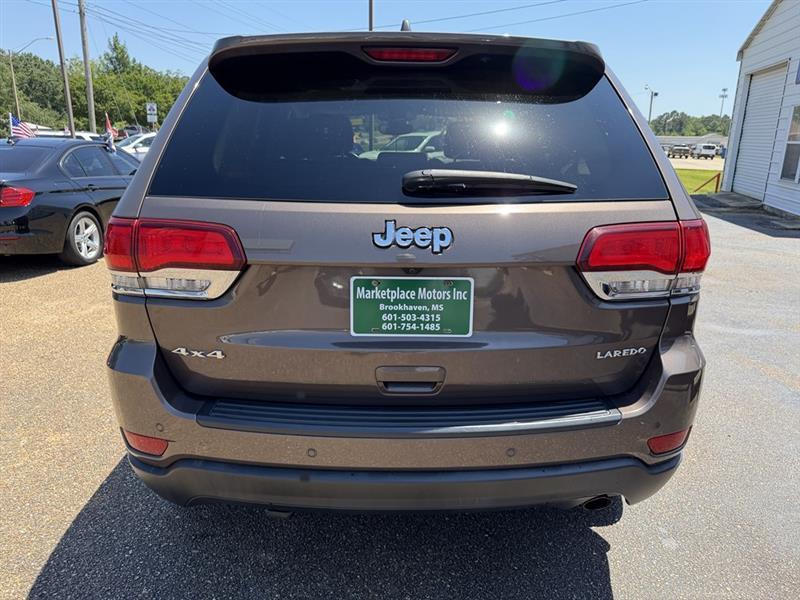 Jeep Grand Cherokee Laredo 4WD 2020