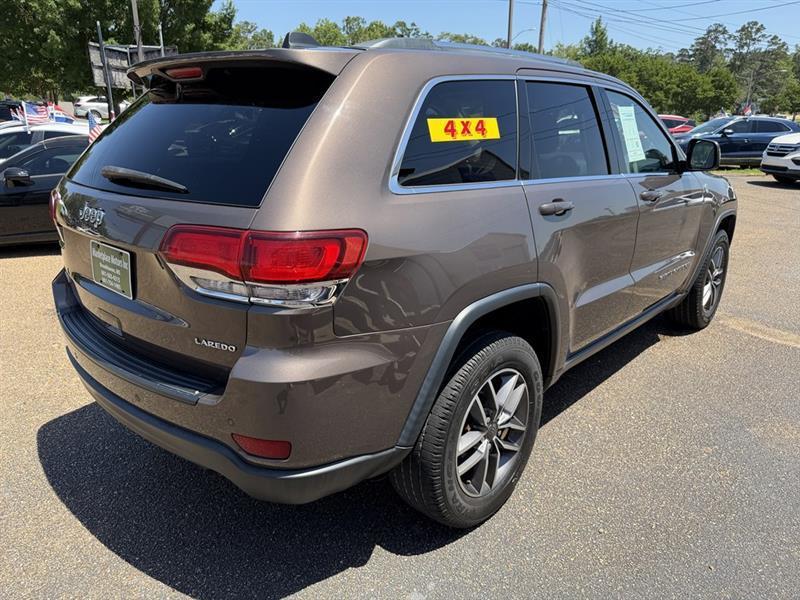 Jeep Grand Cherokee Laredo 4WD 2020