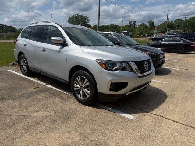 Nissan Pathfinder S 2WD 2019