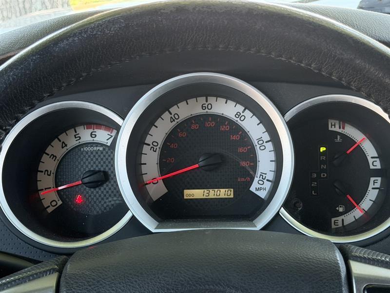 Toyota Tacoma PreRunner Double Cab Auto 2WD 2013