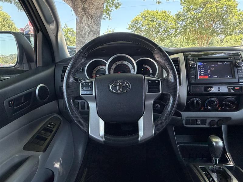 Toyota Tacoma PreRunner Double Cab Auto 2WD 2013