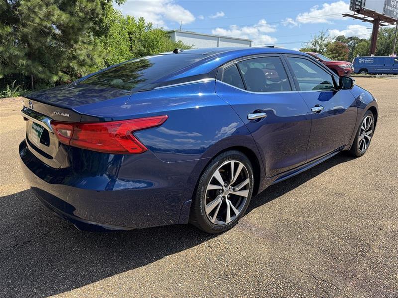 Nissan Maxima 4dr Sdn 3.5 Platinum 2017