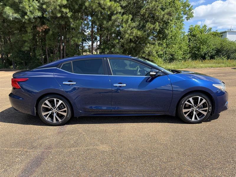 Nissan Maxima 4dr Sdn 3.5 Platinum 2017