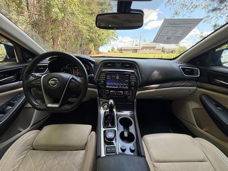 Nissan Maxima 4dr Sdn 3.5 Platinum 2017