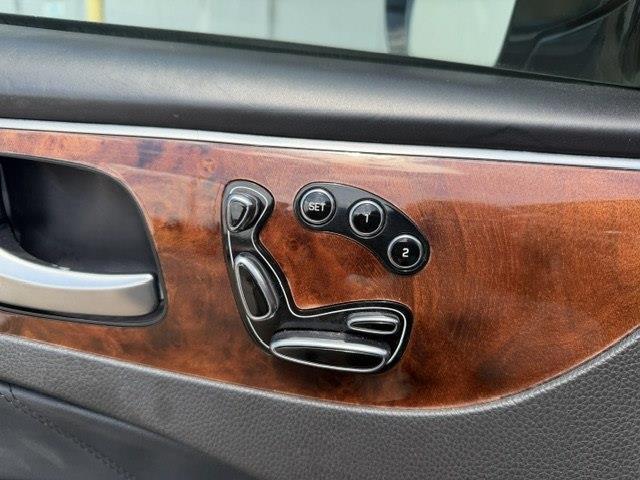 Hyundai Equus Signature 2016