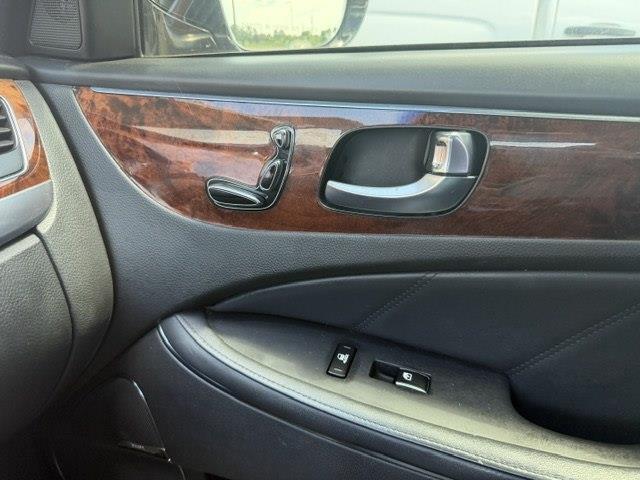 Hyundai Equus Signature 2016