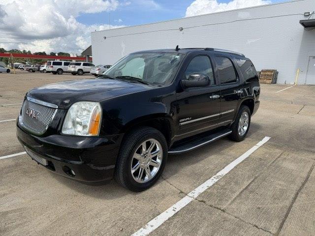GMC Yukon Denali 2WD 4dr 2013