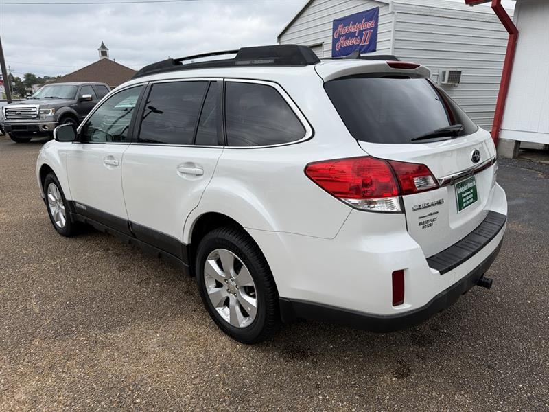 Subaru Outback 2.5i Limited 2011