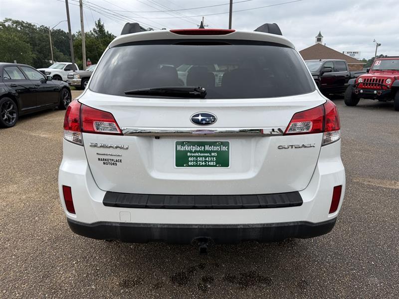 Subaru Outback 2.5i Limited 2011