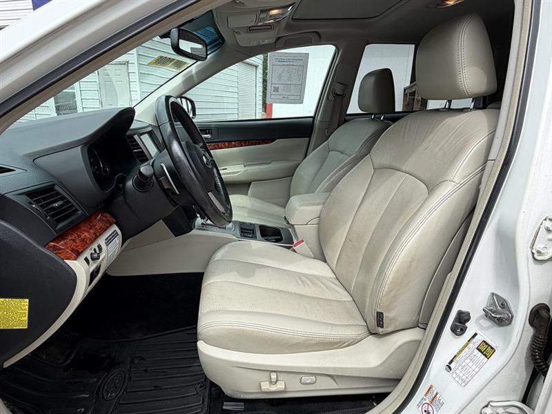 Subaru Outback 2.5i Limited 2011